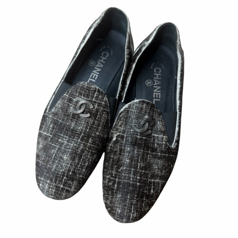 Chanel Pony Hair Check CC Logo Loafers Women's Euro 37 US 6.5 Slip On Y2K Preppy